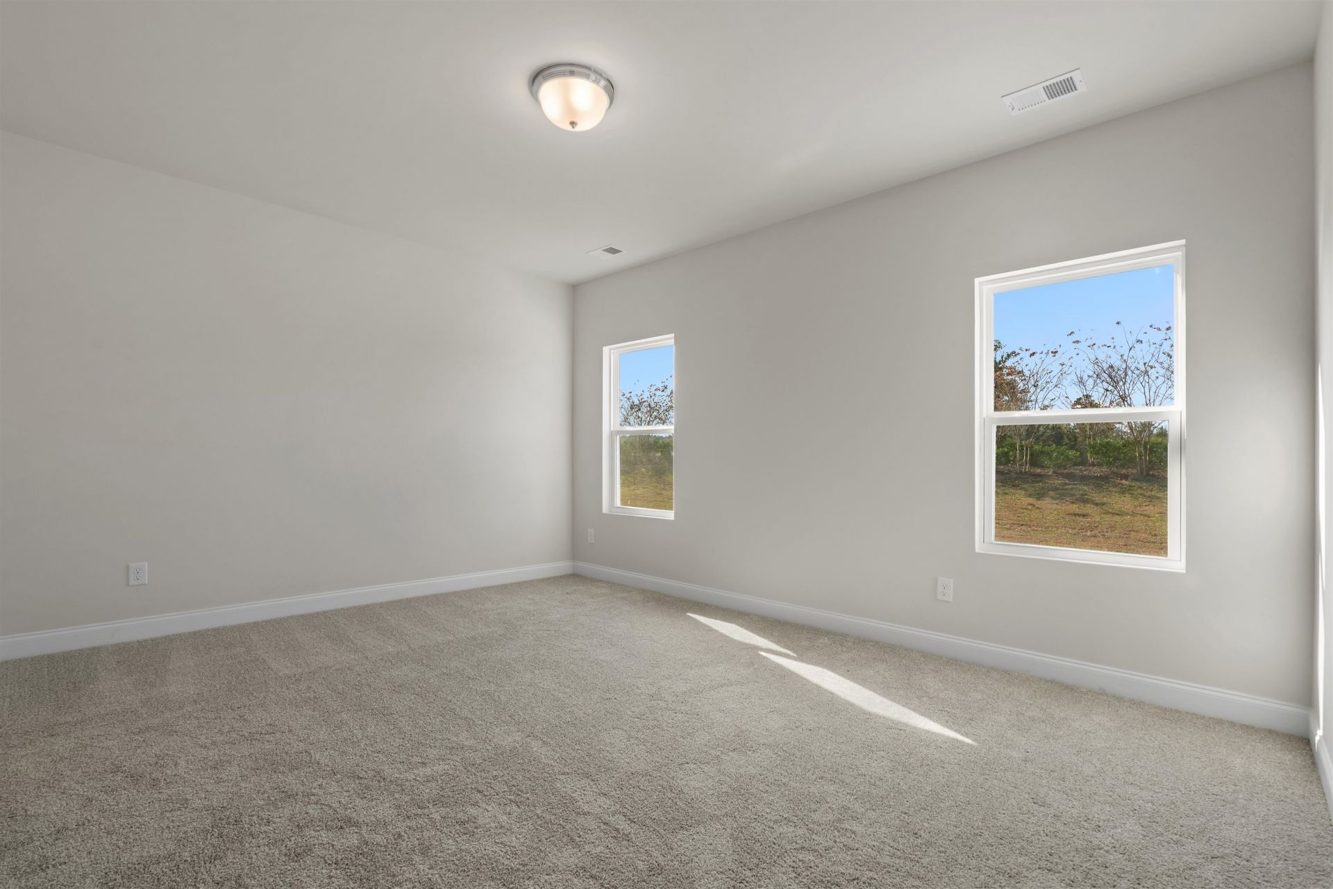 2499 Campton Loop Photo 24