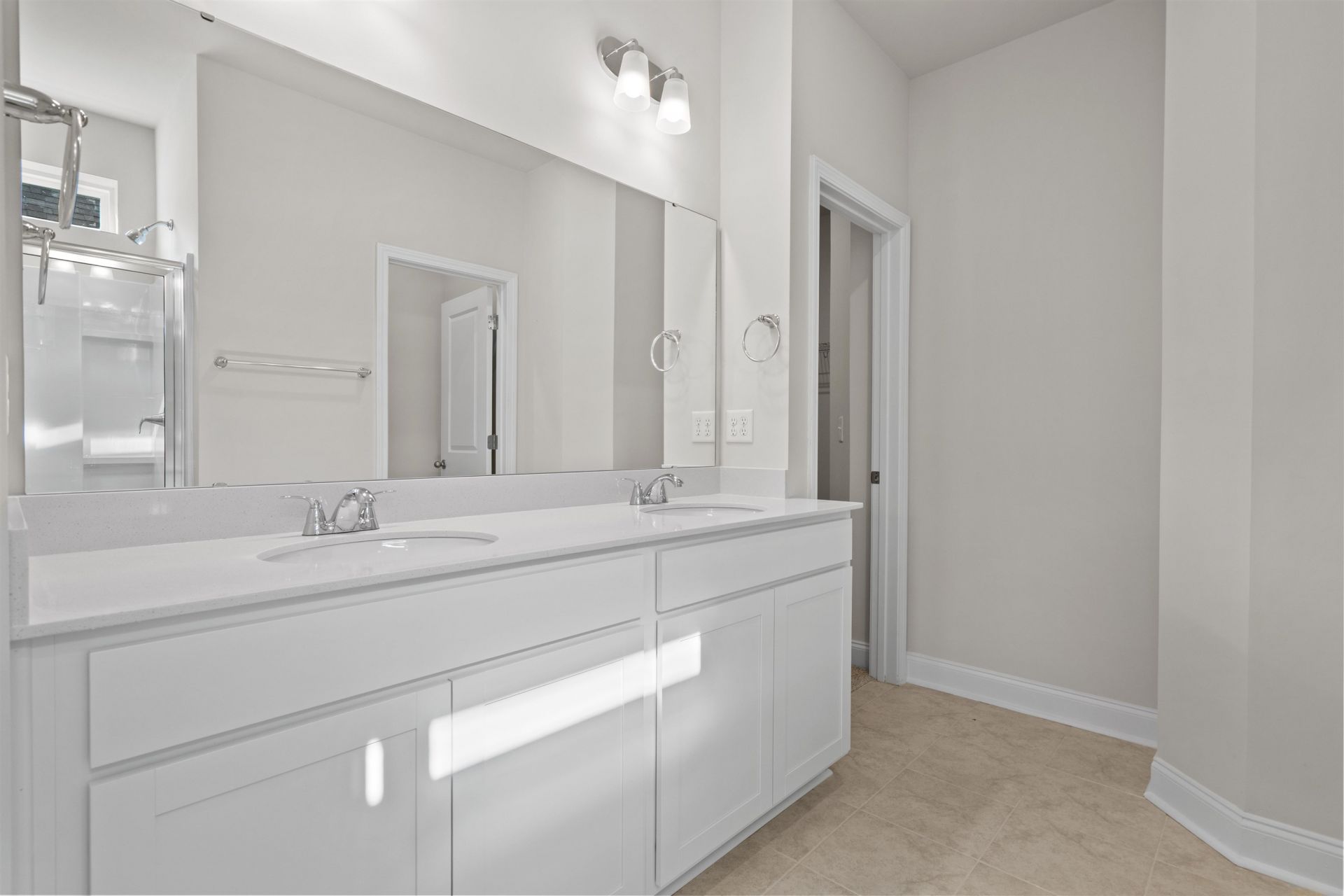2499 Campton Loop Photo 26