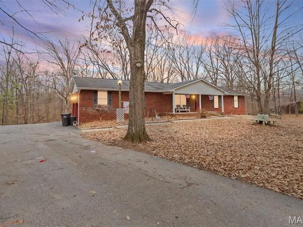 28711 Palomino Drive, Jerseyville, IL 62052