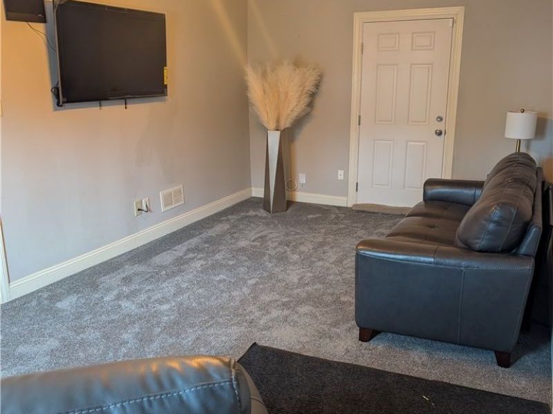 1468 Curtis Avenue, Cuyahoga Falls, OH 44221 Photo 11