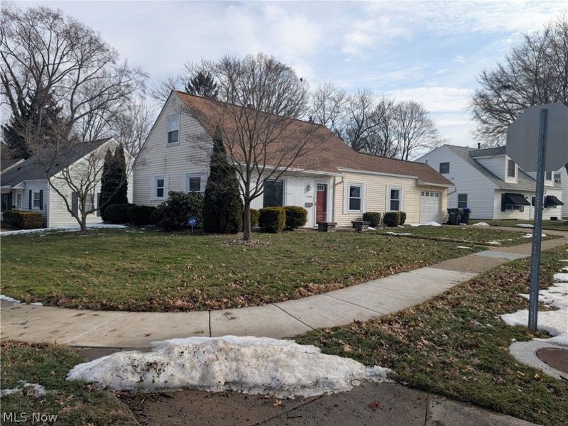 1468 Curtis Avenue, Cuyahoga Falls, OH 44221 Photo 2