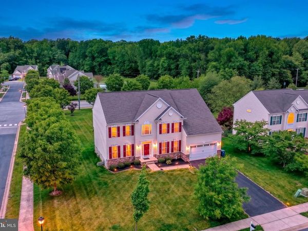 301 E FURROW LANE, NEWARK, DE 19702
