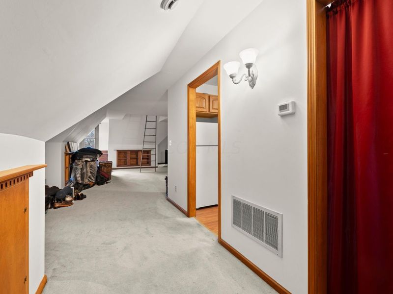 130 Buttles Avenue, Columbus, OH 43215 Photo 41