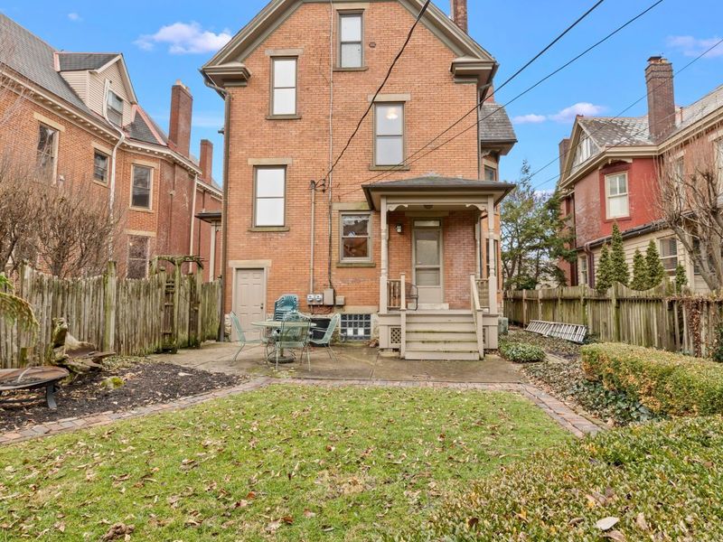130 Buttles Avenue, Columbus, OH 43215 Photo 47