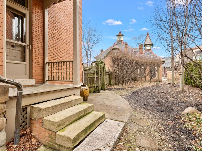 130 Buttles Avenue, Columbus, OH 43215 Photo 49