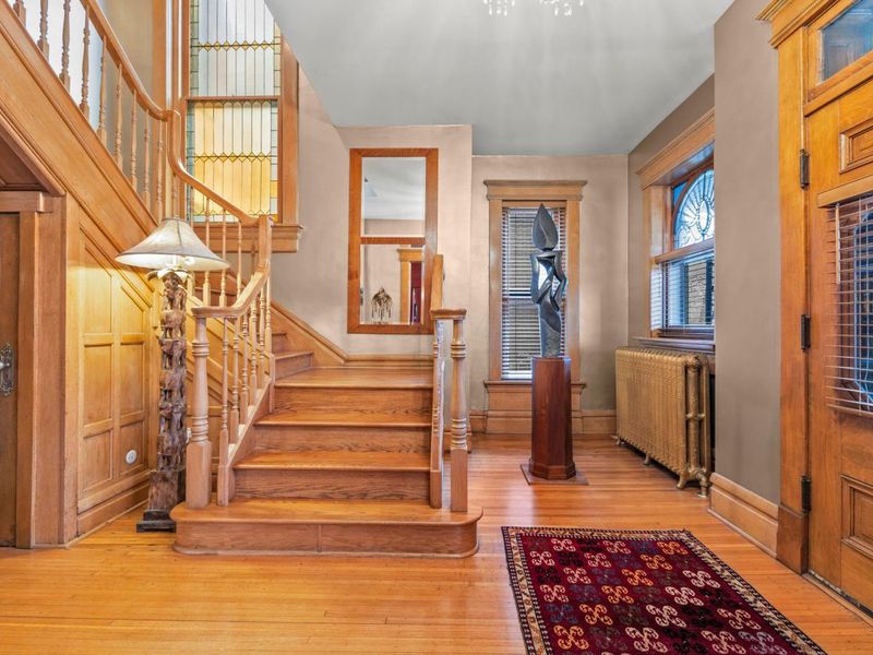 130 Buttles Avenue, Columbus, OH 43215 Photo 9