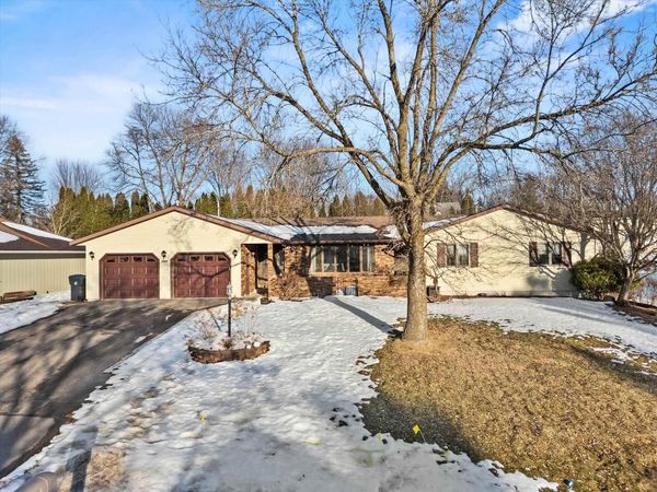 1307 N WOOD AVENUE, Marshfield, WI 54449