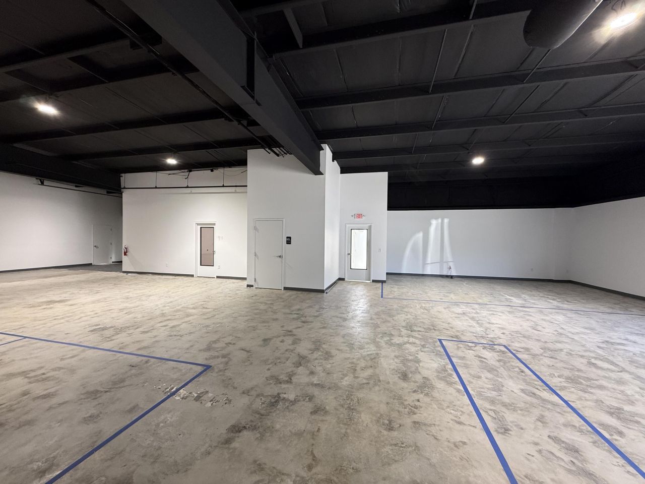 5780 Dorchester Road Photo 6