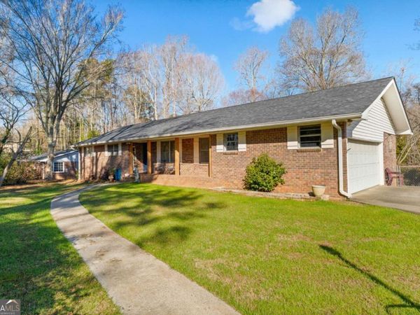 3137 Beechwood Drive, Lithia Springs, GA 30122