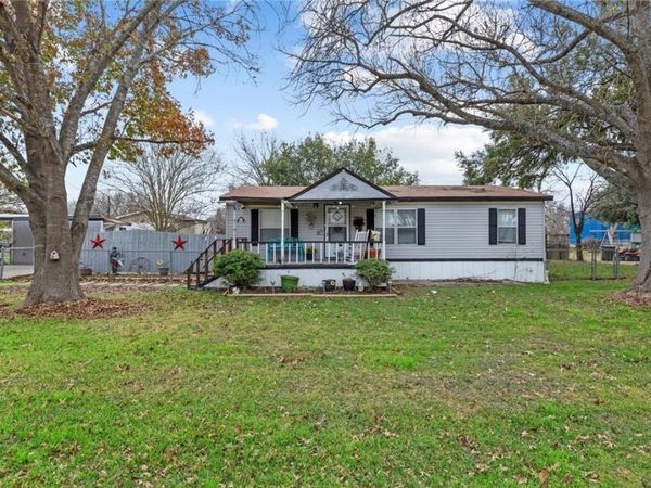 1656 NW Pecan Drive, McQueeney, TX 78123