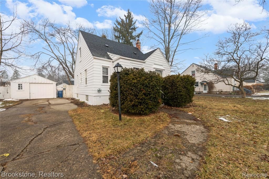 22373 Cyman Avenue, Warren, MI 48091 Main Photo