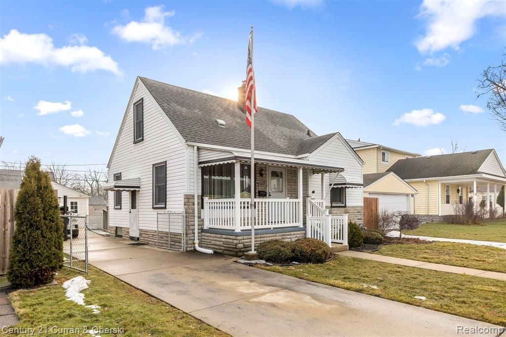 3427 23rd Street, Wyandotte, MI 48192 Main Photo