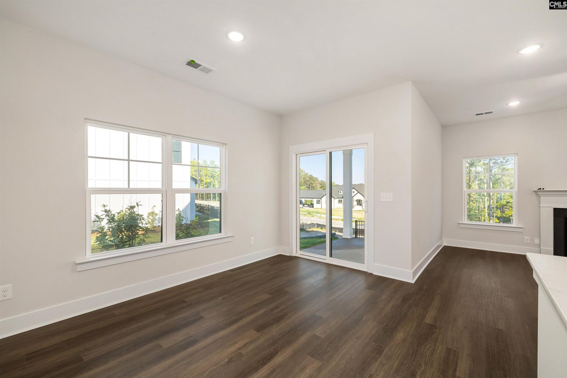 10 Fawn Spot Court Photo 8