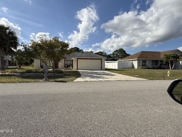 270 Aviation Avenue NE , Palm Bay, FL 32907