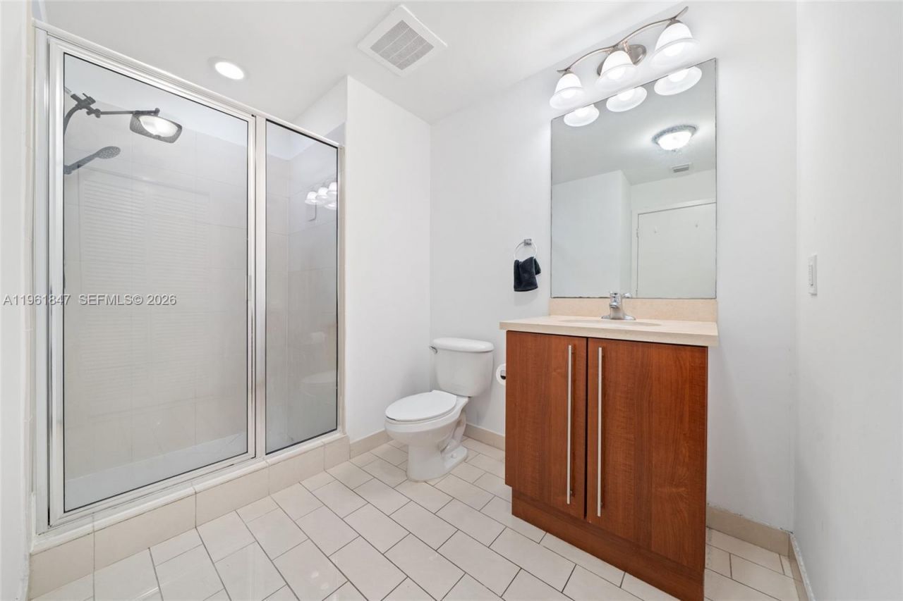 1111 SW 1st Ave , Unit 3422-N, Miami, FL 33130 Photo