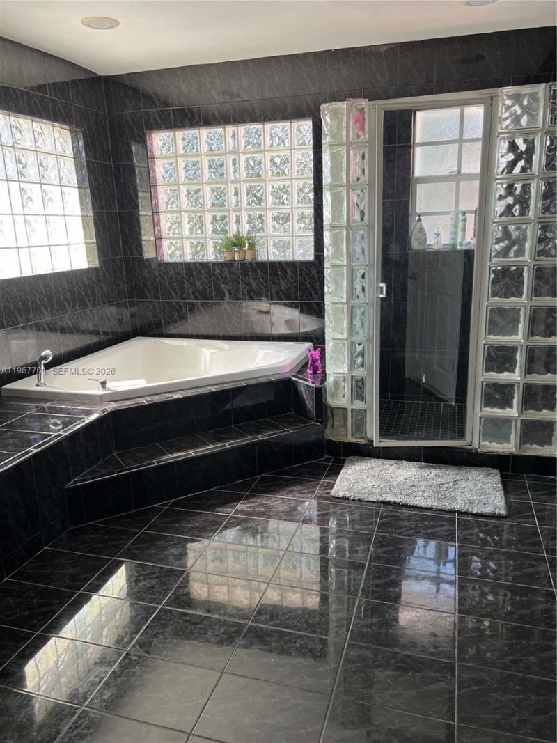 6284 SW 26th St, Miami, FL 33155 Photo