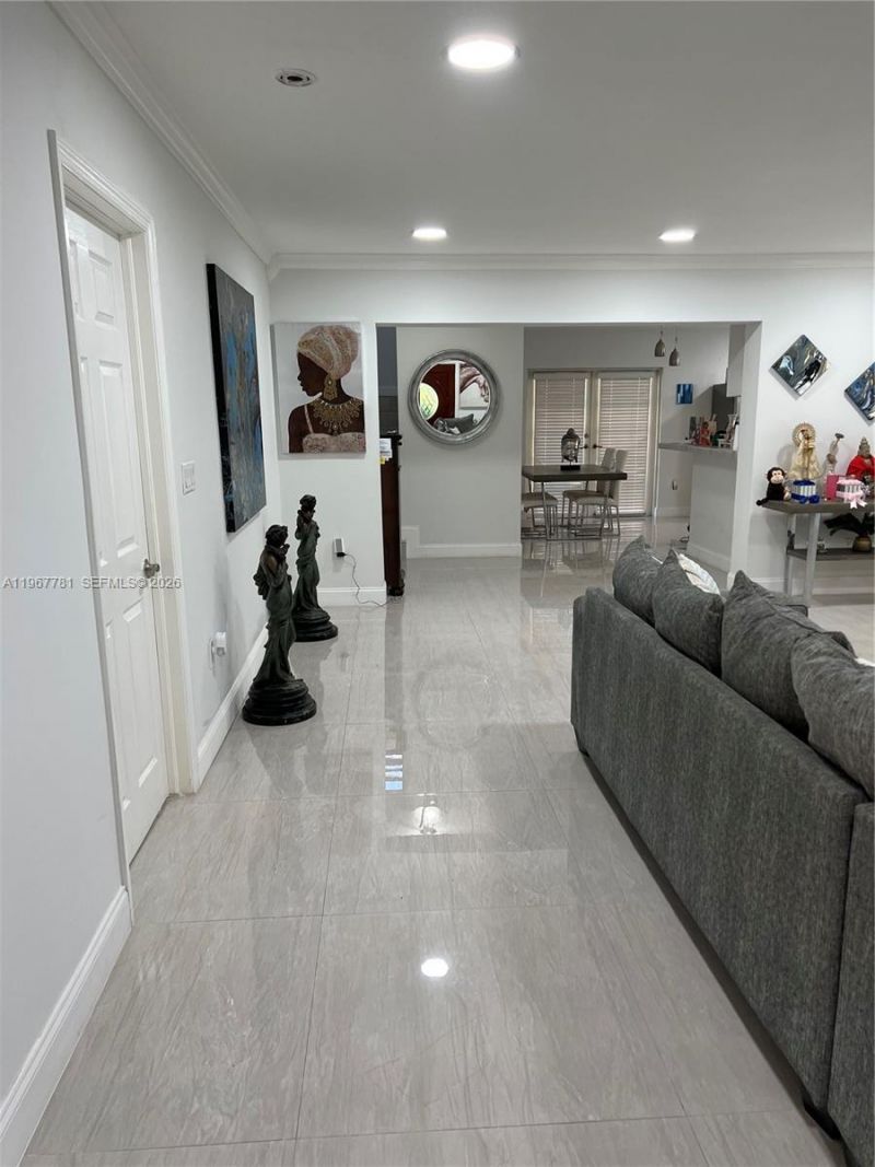 6284 SW 26th St, Miami, FL 33155 Photo