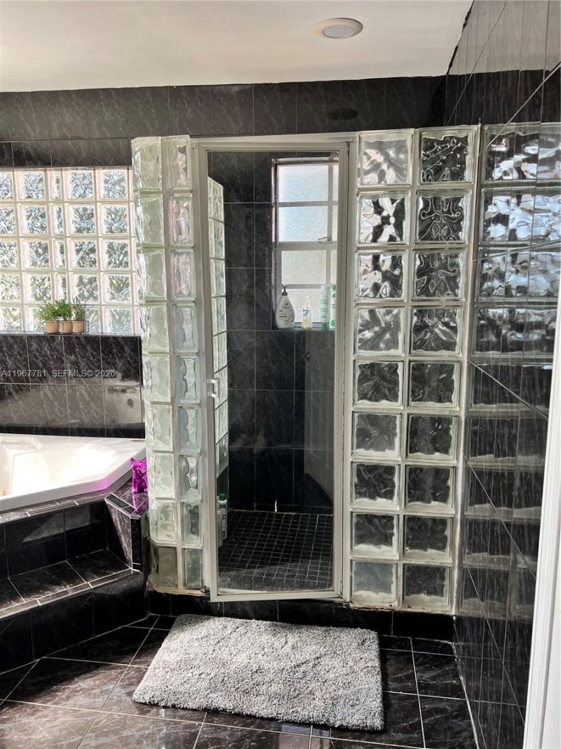 6284 SW 26th St, Miami, FL 33155 Photo