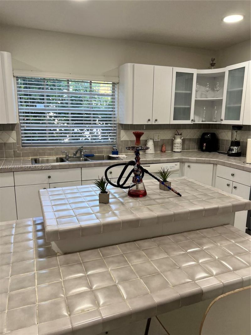 6284 SW 26th St, Miami, FL 33155 Photo