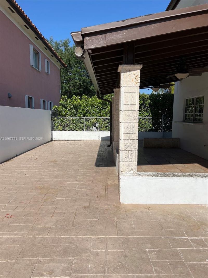 6284 SW 26th St, Miami, FL 33155 Photo