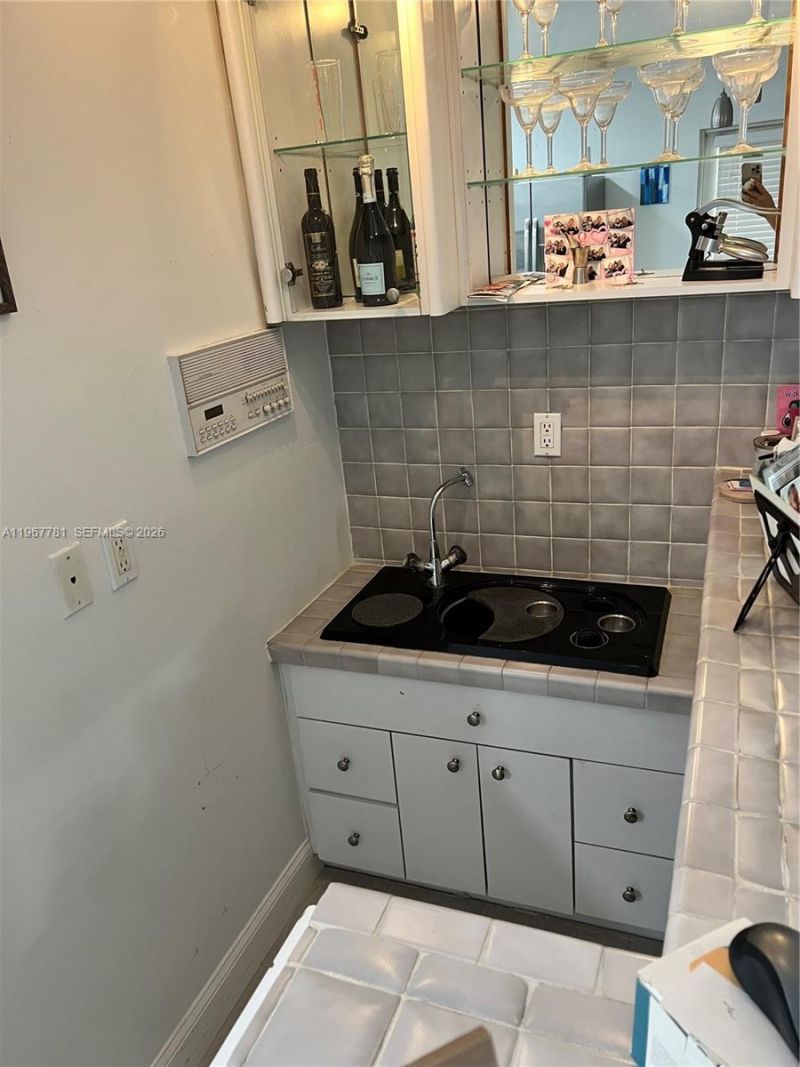 6284 SW 26th St, Miami, FL 33155 Photo