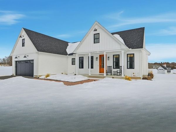 23 Morgan St, Granby, MA 01033