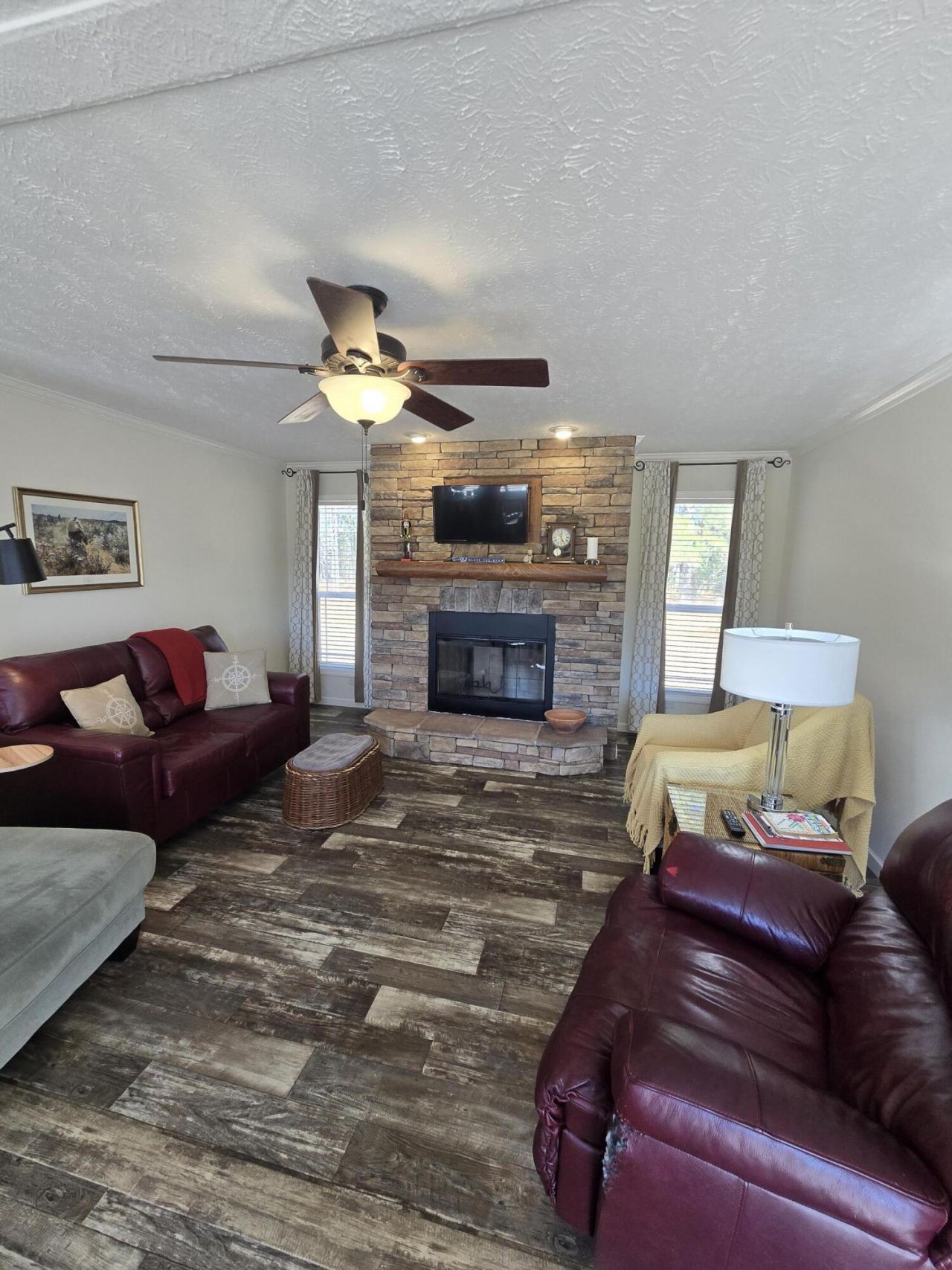 1792 Breezy Bay Way Photo 9