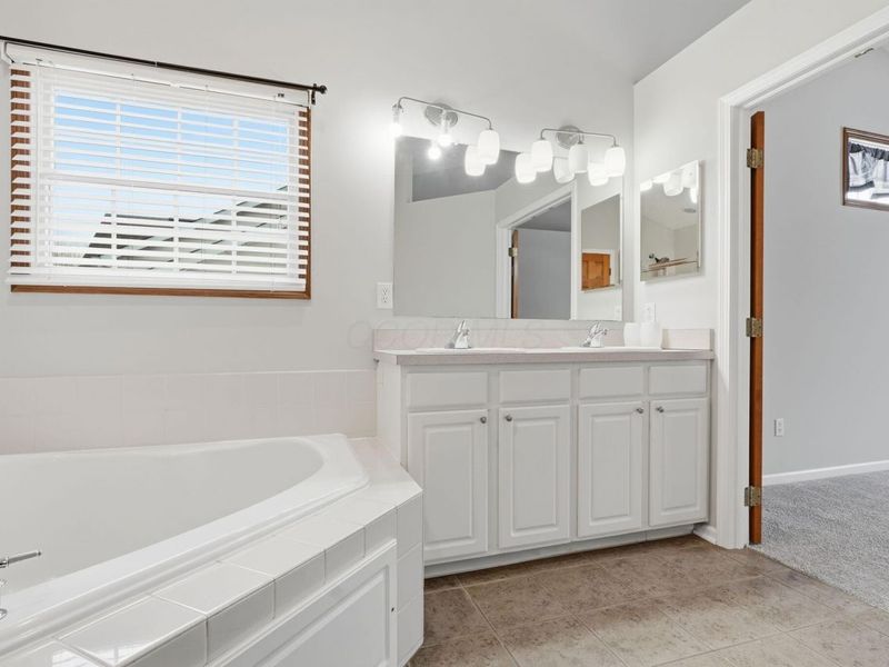 4554 Commons Park Drive, New Albany, OH 43054 Photo 20