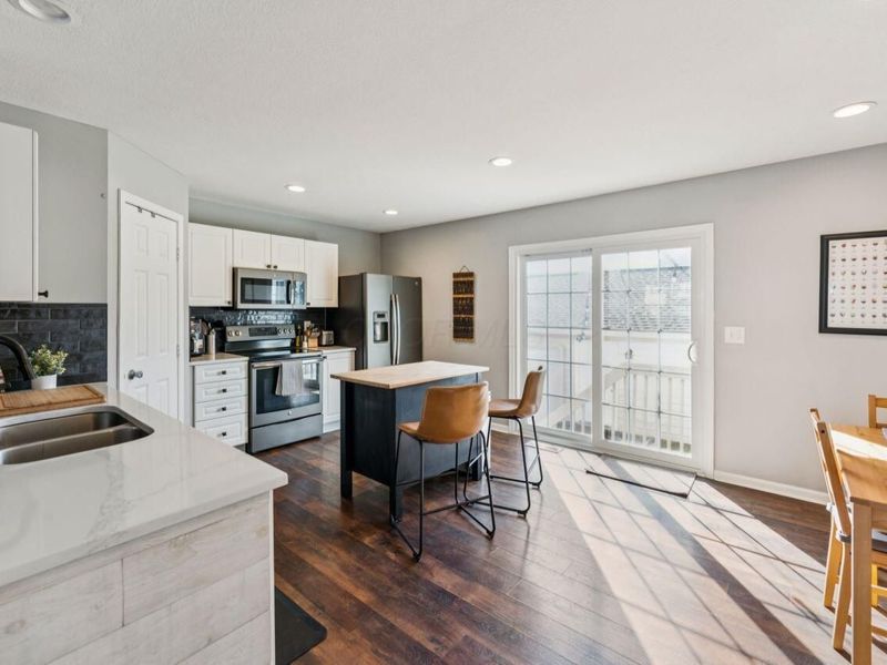 7255 Colonial Affair Drive, Unit 14, New Albany, OH 43054 Photo 7