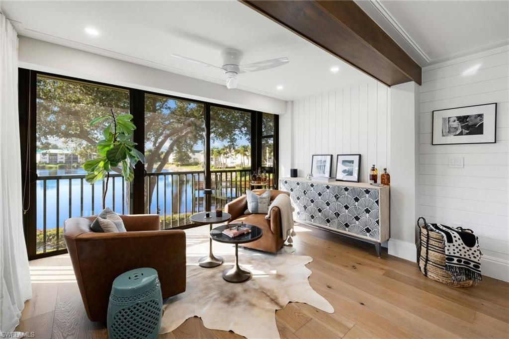 3135 Riviera Dr, Unit B205, Naples, FL 34103 Photo