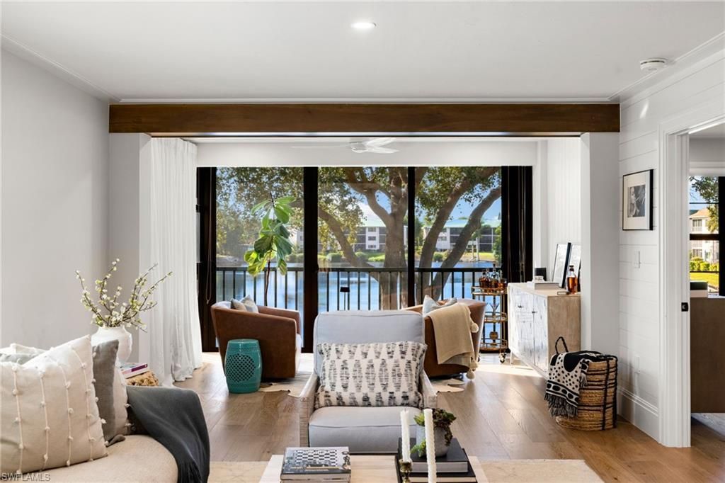 3135 Riviera Dr, Unit B205, Naples, FL 34103 Photo