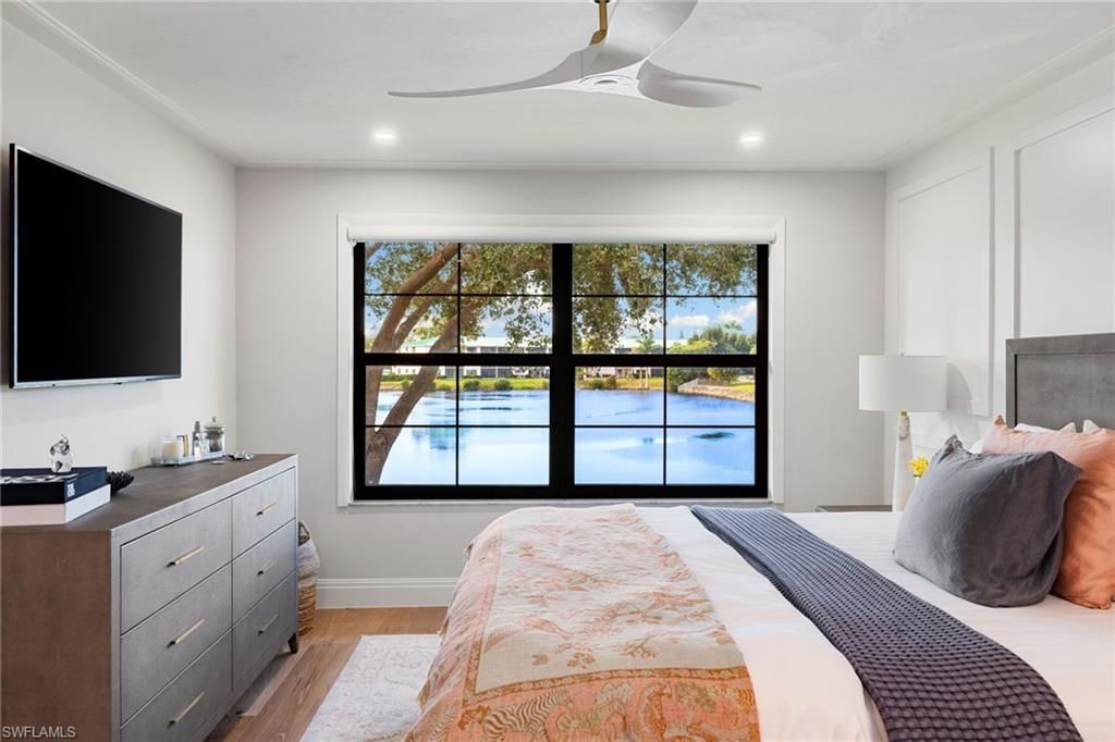 3135 Riviera Dr, Unit B205, Naples, FL 34103 Photo