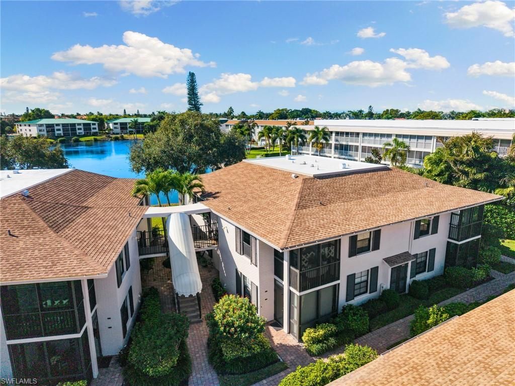 3135 Riviera Dr, Unit B205, Naples, FL 34103 Photo