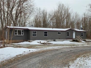383 Peter Scott Road, Pennellville, NY 13132