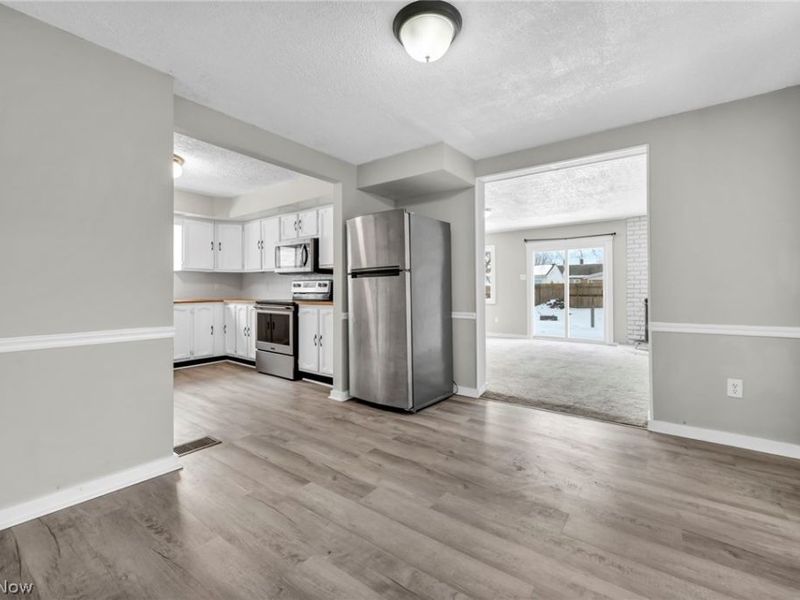 1084 Shannon Avenue, Barberton, OH 44203 Photo 14