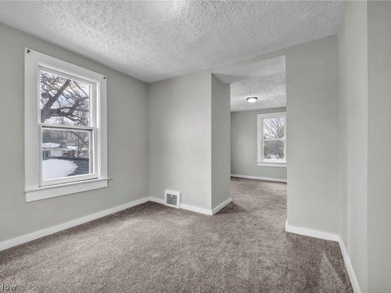 1084 Shannon Avenue, Barberton, OH 44203 Photo 18