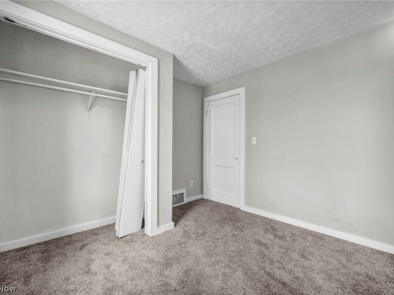 1084 Shannon Avenue, Barberton, OH 44203 Photo 25