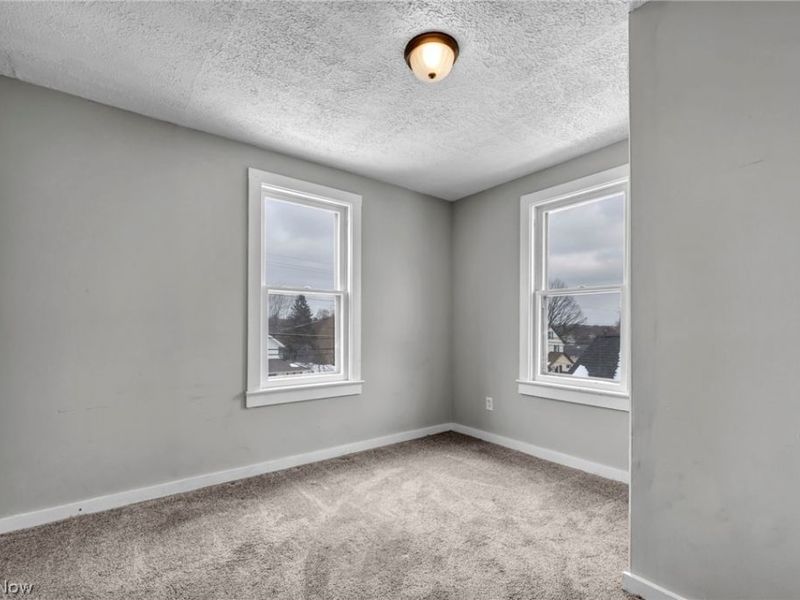 1084 Shannon Avenue, Barberton, OH 44203 Photo 29