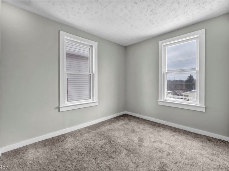 1084 Shannon Avenue, Barberton, OH 44203 Photo 32