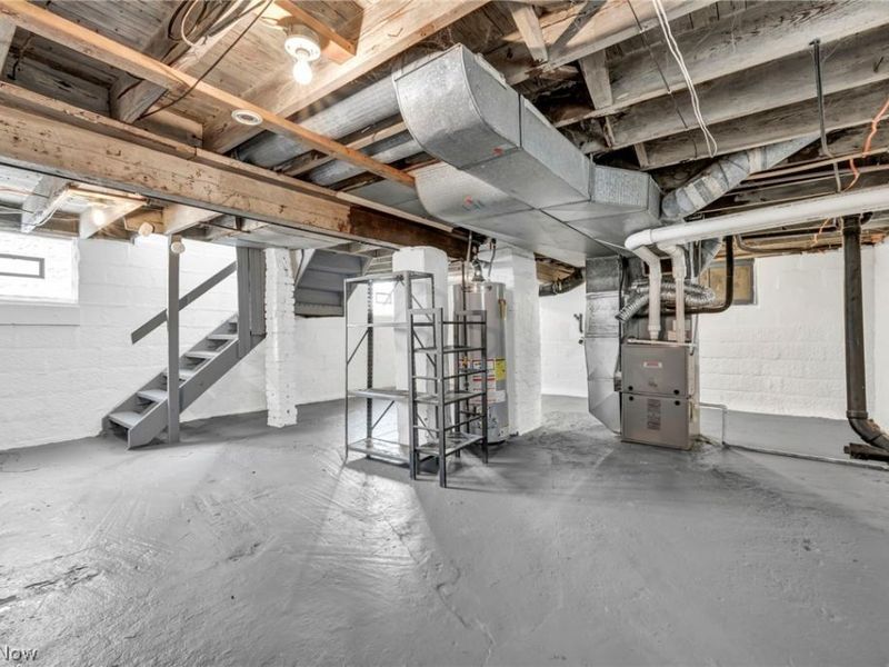 1084 Shannon Avenue, Barberton, OH 44203 Photo 37