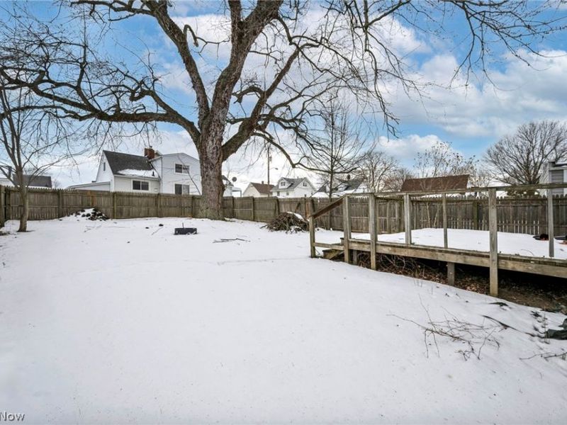 1084 Shannon Avenue, Barberton, OH 44203 Photo 9