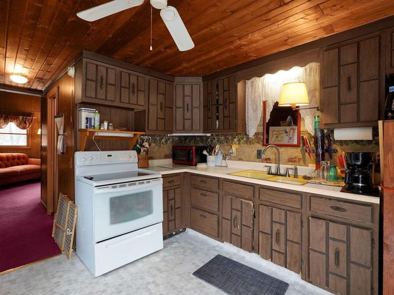 12918 Monarch Lane, Rockbridge, OH 43149 Photo 18