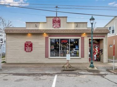 113 Lockport Street, Youngstown, NY 14174