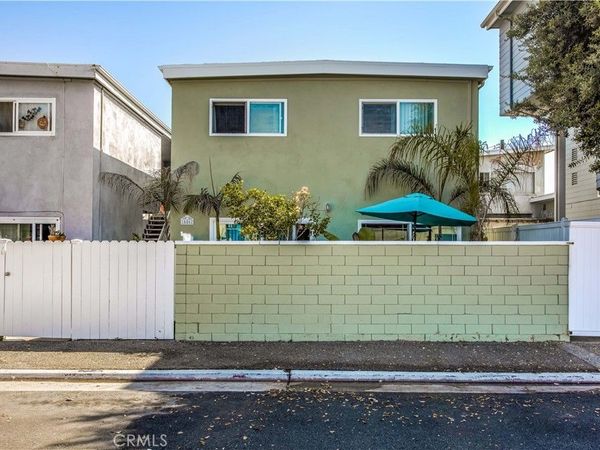 16862 12th St 1, Sunset Beach, CA 90742