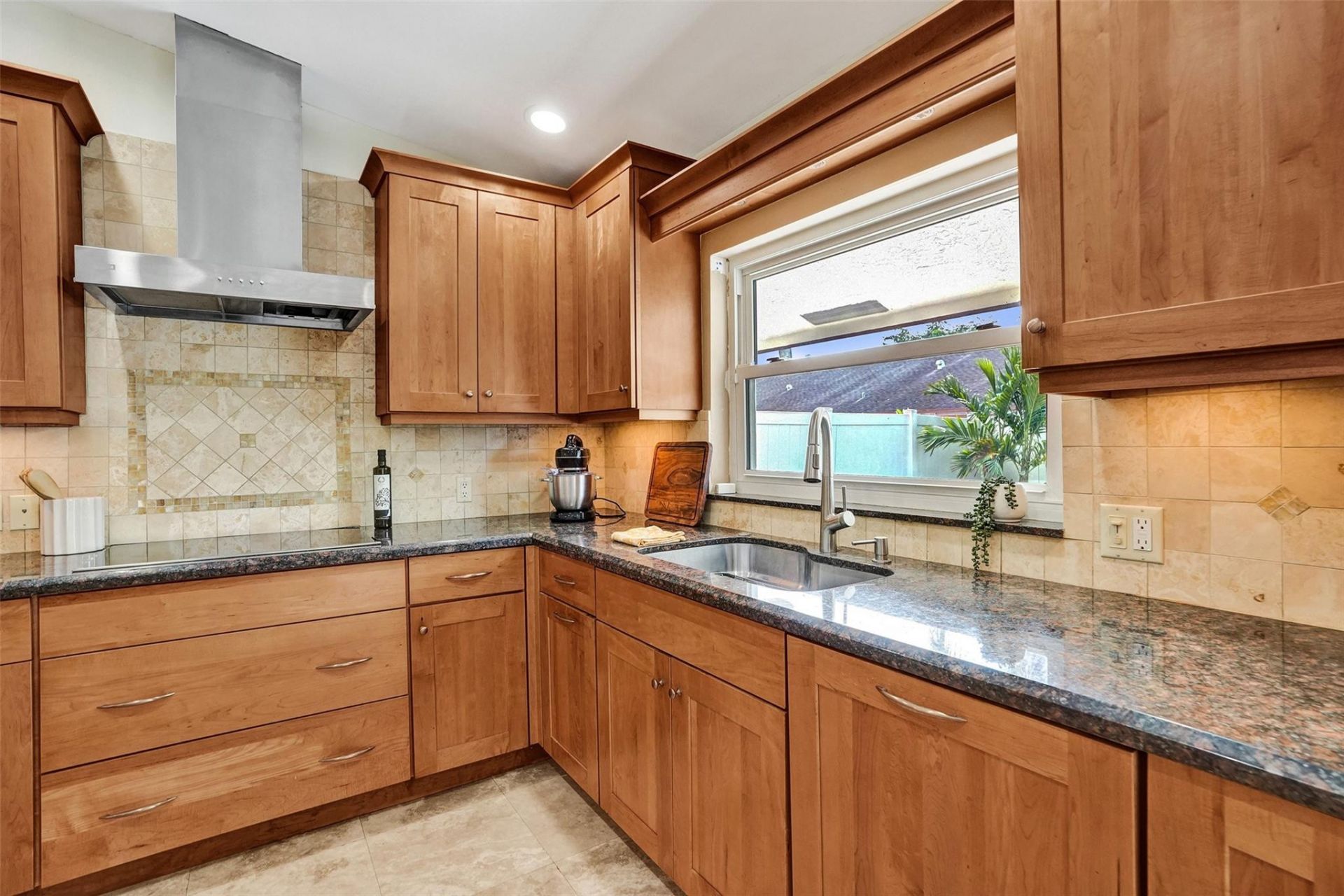 10220 NW 25th Street, Pembroke Pines, FL 33026 Photo