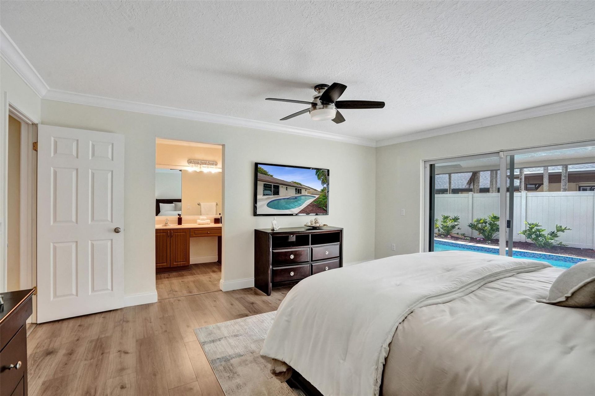 10220 NW 25th Street, Pembroke Pines, FL 33026 Photo