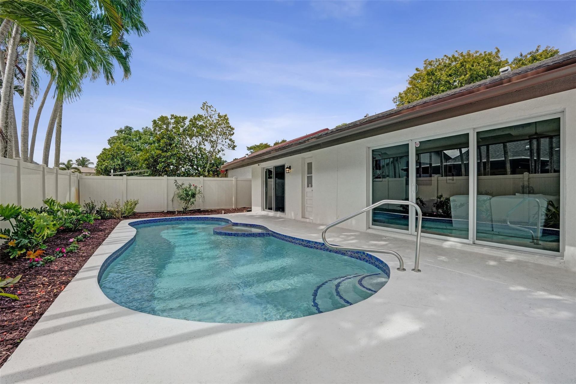 10220 NW 25th Street, Pembroke Pines, FL 33026 Photo