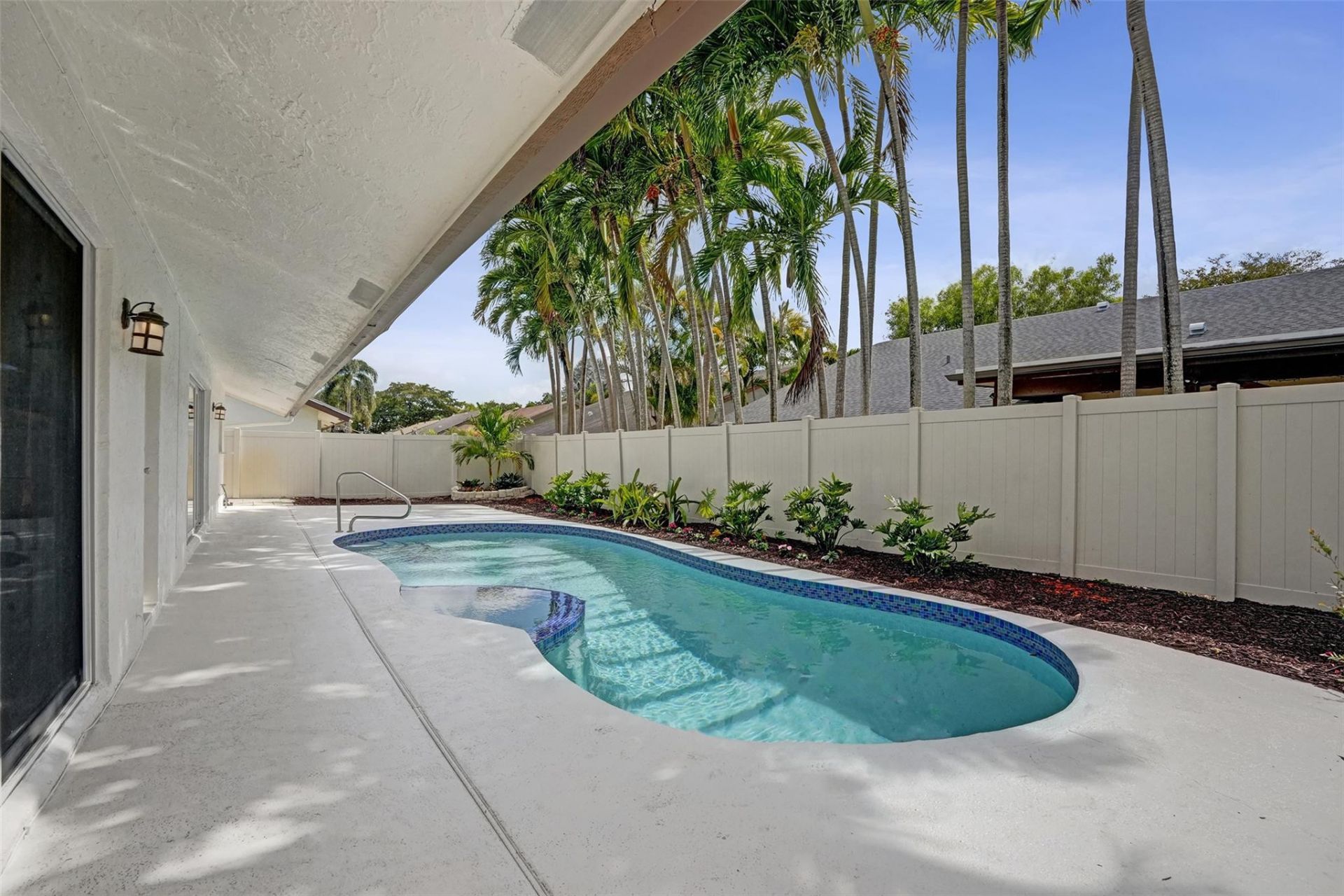 10220 NW 25th Street, Pembroke Pines, FL 33026 Photo