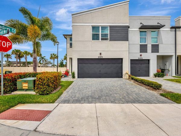 2401 SE Tarvest Way, Stuart, FL 34997