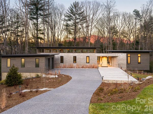 221 Fern Grove Court, Asheville, NC 28803